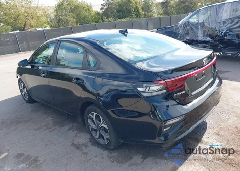 2020 Kia Forte Lxs z USA, uszkodzony, nr VIN 3KPF24AD8LE216879
